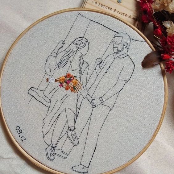 Holding Hand Couple | Embroidery Hoop